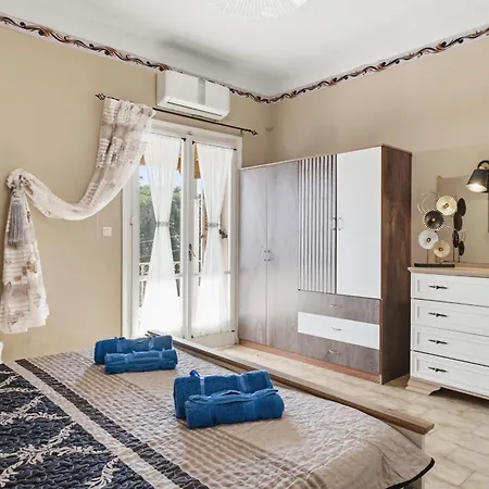 Mermaids By The Sea 3*